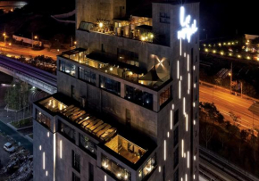  Lee Design Hotel  Йонъин